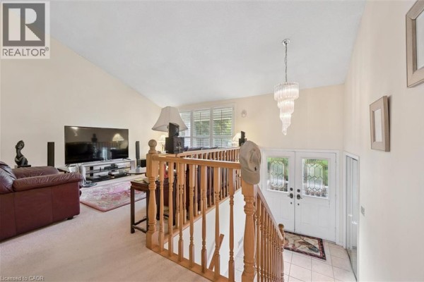 176 Sandford Fleming Drive, Waterloo, ON, photo 3