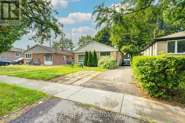 Kitchen - 176 Sedgemount Drive, Toronto, ON M1H1Y2 Photo 2
