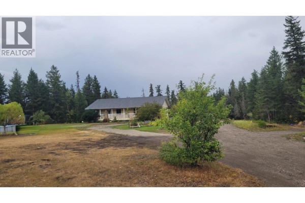 Kitchen - 1761 Kopeka Place, Williams Lake, BC V2G5B4 Photo 2