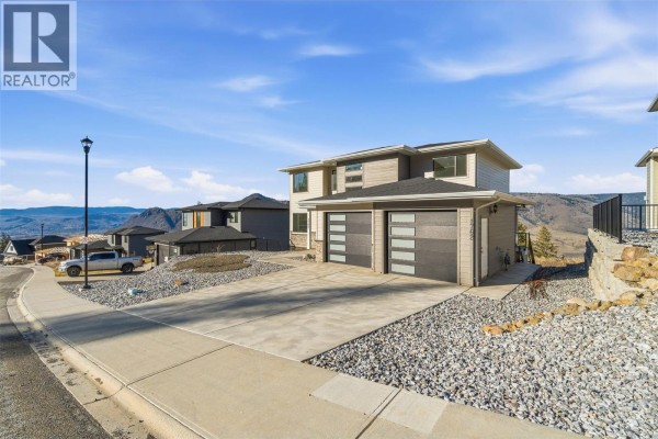 1762 Balsam Place, Kamloops, BC, photo 2