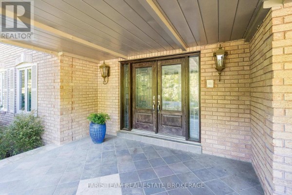 Games room - 1762 Wilkinson Street, Innisfil, ON L9S1X3 Photo 5