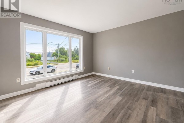 Living room - 1764 Caldwell Road, Eastern Passage, NS B3G1J4 Photo 3