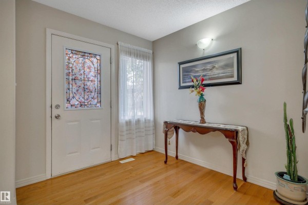 Primary Bedroom - 1764 Melrose Cr Sw, Edmonton, AB T6W0A2 Photo 4