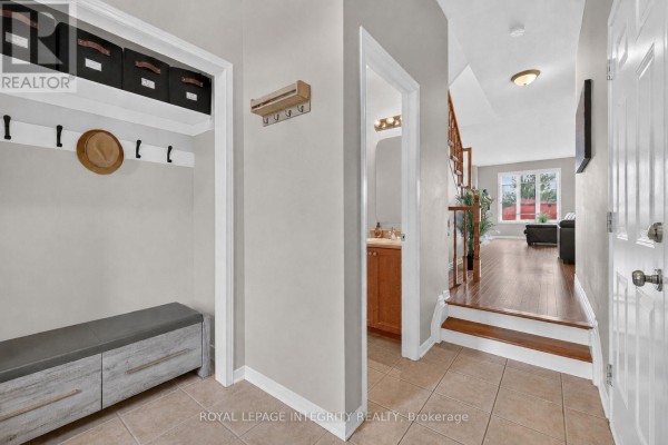 Pantry - 1764 Plainridge Crescent, Ottawa, ON K4A0L9 Photo 5