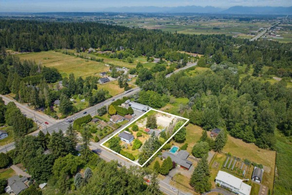 17643 24 Avenue, Surrey, BC V3Z9V2 Photo 2