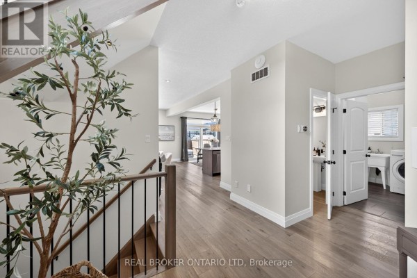 Laundry room - 1765 Brayford Avenue, London South, ON N6K0H4 Photo 4