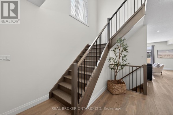 Primary Bedroom - 1765 Brayford Avenue, London South, ON N6K0H4 Photo 5
