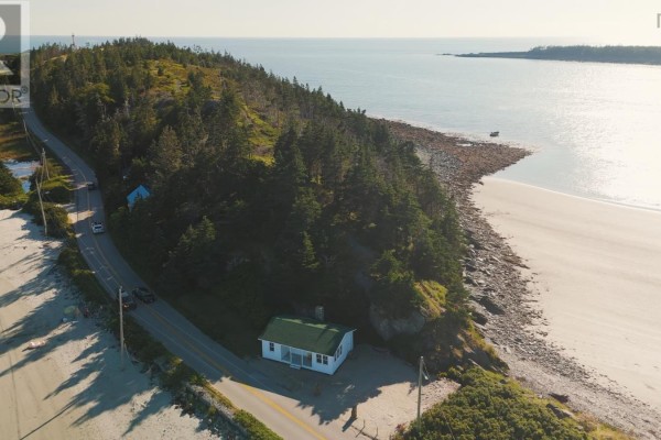 Den - 1766 Highway 304, Cape Forchu, NS B5A5G7 Photo 3