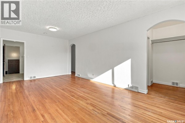 Bedroom - 1768 Wallace Street, Regina, SK S4N3Z6 Photo 4