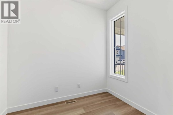 Kitchen - 177 Copperhead Road Se, Calgary, AB T2Z5H7 Photo 4