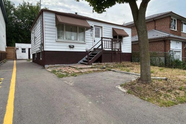 177 Magnolia Avenue, Toronto, ON, photo 3