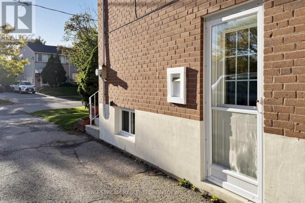 Kitchen - 177 Vauxhall Drive, Toronto, ON M1P1R5 Photo 3