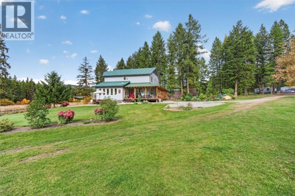 Full bathroom - 1770 Johnstone Creek Road W, Rock Creek, BC V0H1Y0 Photo 4