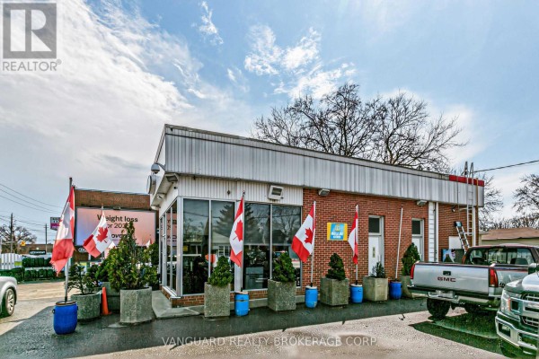 1772 Jane Street, Toronto, ON M9N2T1 Photo 3