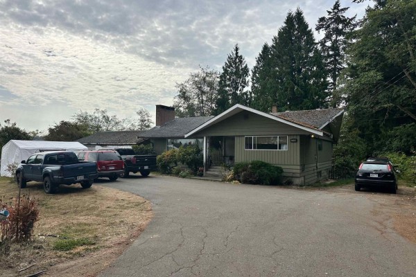 17720 12 Avenue, Surrey, BC, photo 2