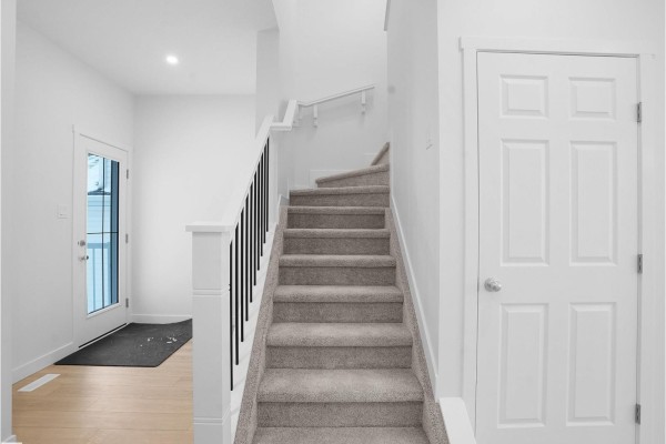 17736 7 St Ne, Edmonton, AB, photo 2