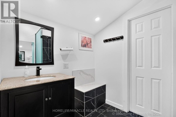 178 Kingsview Boulevard, Toronto, ON, photo 3