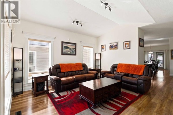 Dining room - 178 Laffont Way, Fort Mcmurray, AB T9K2R3 Photo 5
