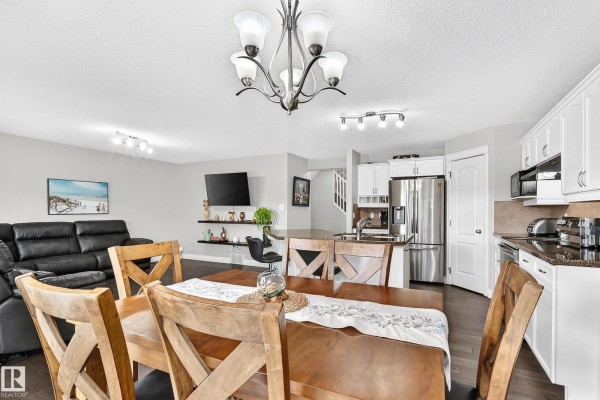 Kitchen - 17803 89 St Nw, Edmonton, AB T5Z0A6 Photo 3