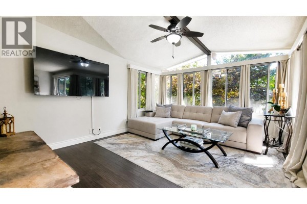 1781 View Street, Port Moody, BC V3H3Y3 Photo 2