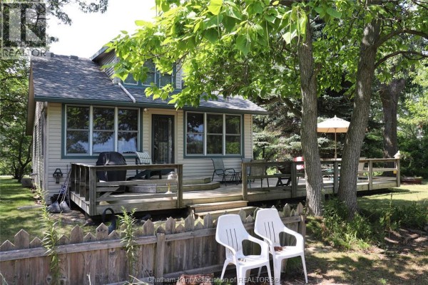 Storage - 17818 Lakeshore Road, Rondeau Park, ON N0P1X0 Photo 2