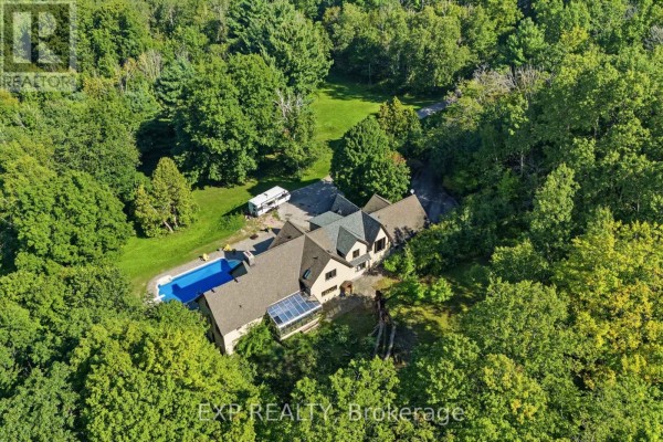 1785 Davis Drive W, King, ON, photo 3