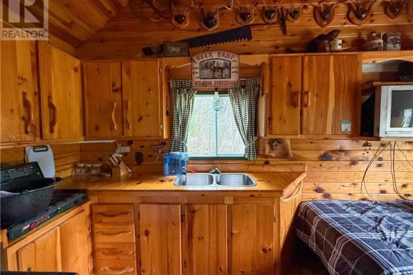 17895 Highway 540, Evansville, ON P0P1J0 Photo 5