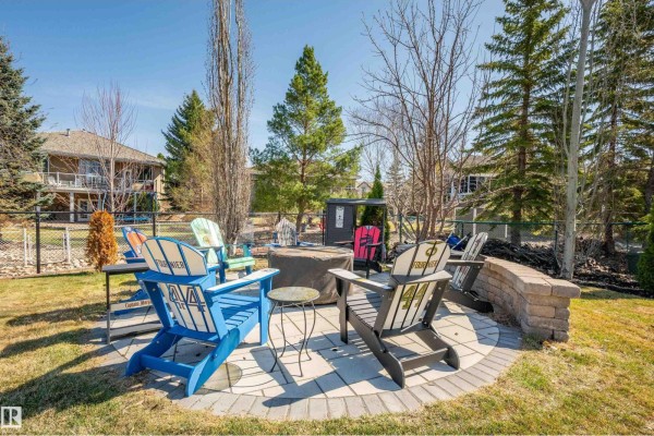 Kitchen - #179 52304 Rge Road 233, Rural Strathcona County, AB T8B1C9 Photo 3