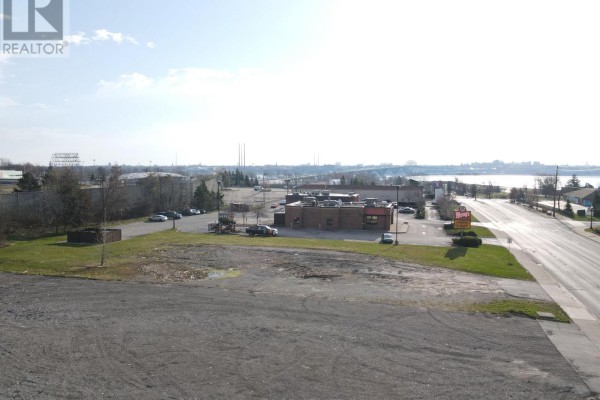 179 Garrison Road, Fort Erie, ON L2A1M5 Photo 5