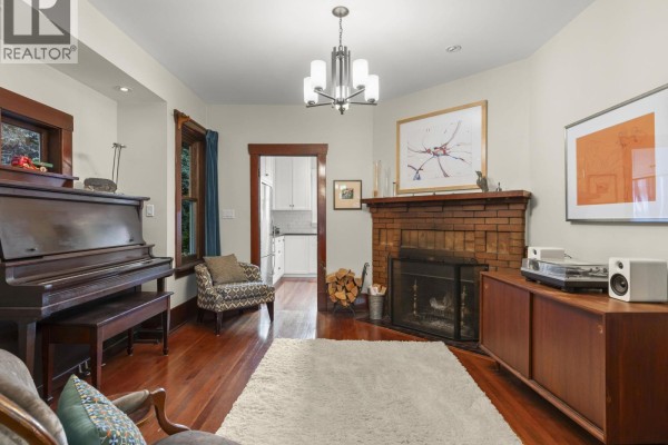 179 N Penticton Street, Vancouver, BC V5K3L3 Photo 5