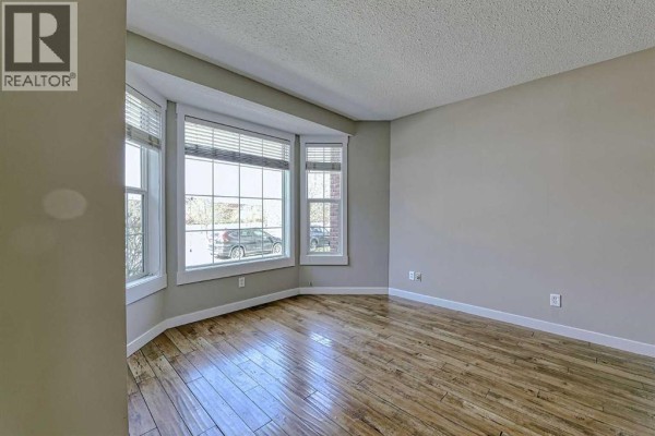 Primary Bedroom - 179 Rainbow Falls Drive, Chestermere, AB T1X0A7 Photo 5