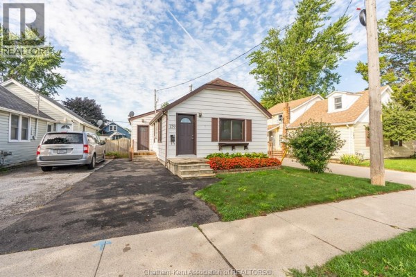 3pc Bathroom - 179 Sandy Street, Chatham, ON N7M2J4 Photo 2