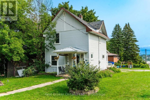 Dining room - 179 Seventh Street, Midland, ON L4R3Z3 Photo 2