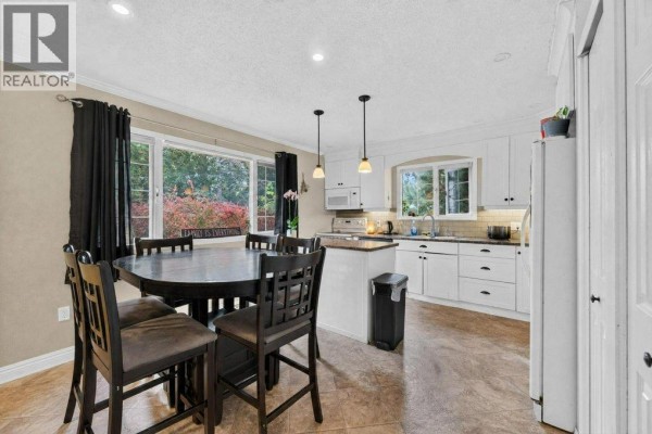 Bedroom - 1791 15 Avenue Ne, Salmon Arm, BC V1E2T7 Photo 4