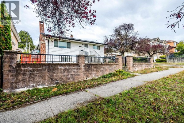 1791 E 64th Avenue, Vancouver, BC V5P2M8 Photo 2
