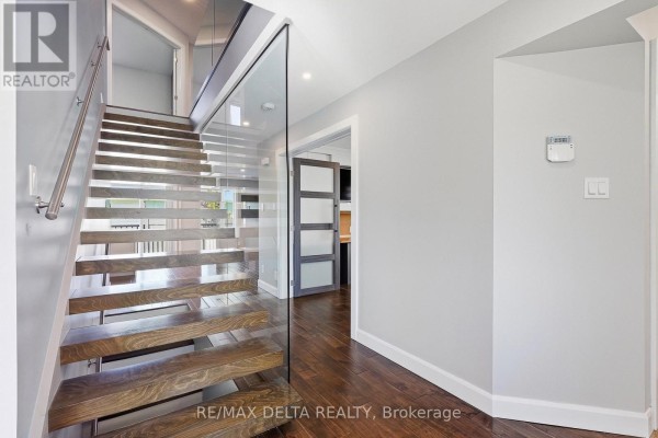 1791 Queensdale Avenue, Ottawa, ON, photo 2