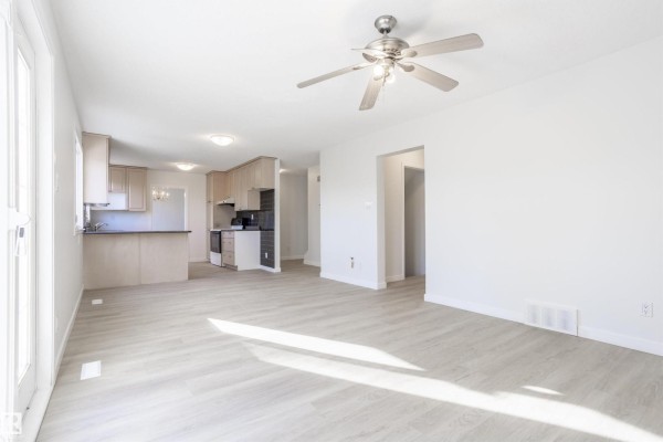 Bedroom 3 - 17927 80 Av Nw, Edmonton, AB T5T0S6 Photo 3