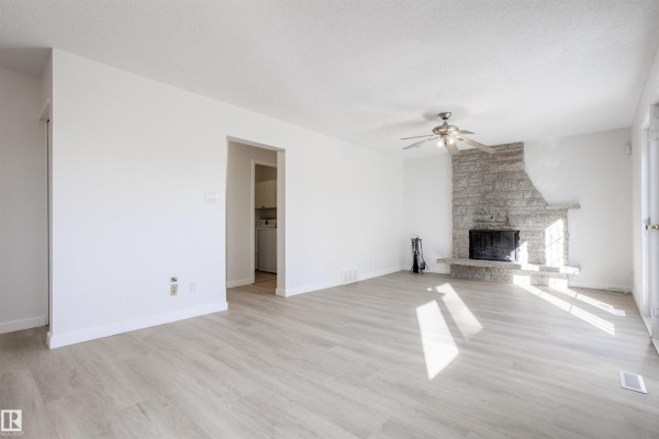 Bedroom 4 - 17927 80 Av Nw, Edmonton, AB T5T0S6 Photo 4