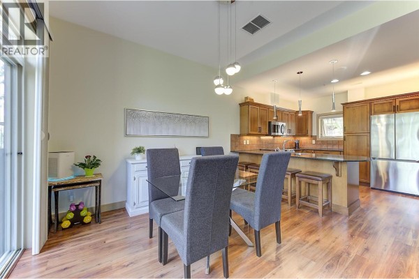 Full ensuite bathroom - 1795 Country Club Road Unit# 206, Kelowna, BC V1V2V9 Photo 5