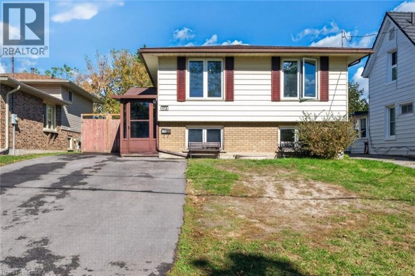Residential for sale at 17b Emilie Street, Brantford, ON - MLS® 9scyi9