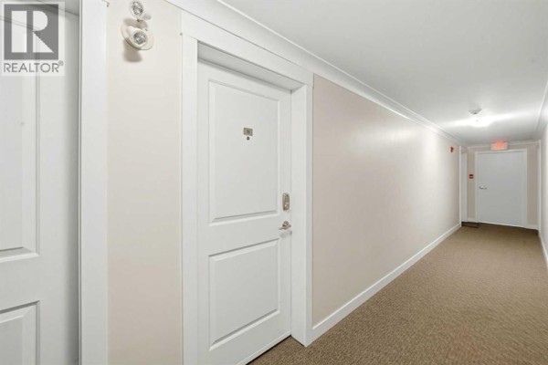 Living room - 18, 316 22 Avenue Sw, Calgary, AB T2S0H4 Photo 4