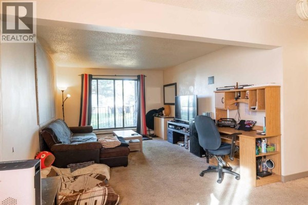 Kitchen - 18, 3440 23 Avenue S, Lethbridge, AB T1K4K4 Photo 4