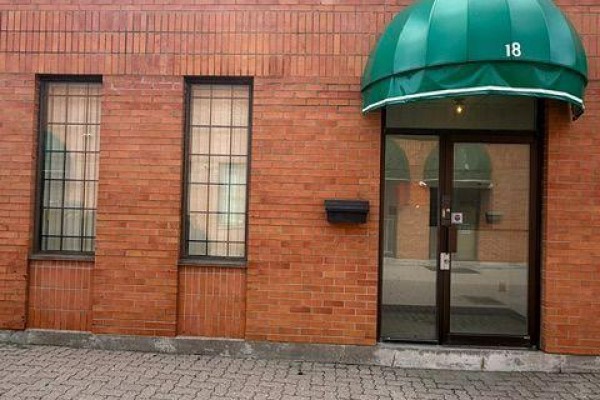 18 - 1085 Bellamy Road N, Toronto, ON M1H3C7 Photo 2