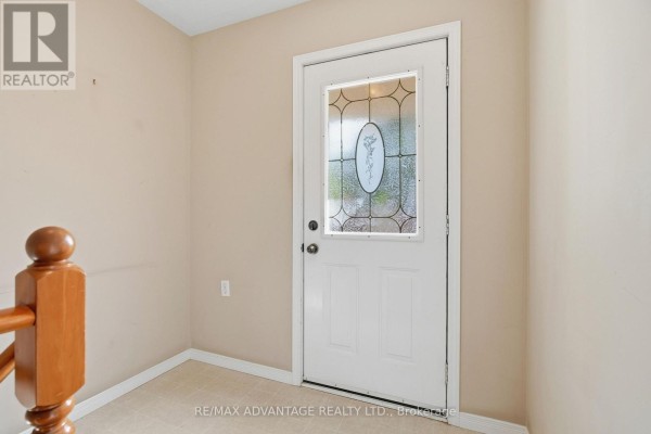 Primary Bedroom - 18 - 122 Sherwood Forest Square, London North, ON N6G5G8 Photo 5