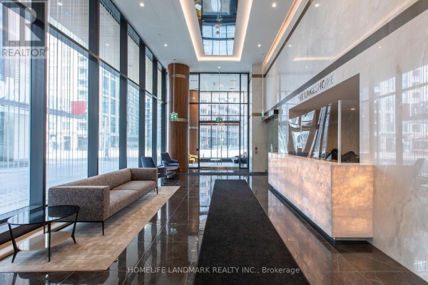 18 - 19 Bathurst Street, Toronto, ON M5V0N2 Photo 5