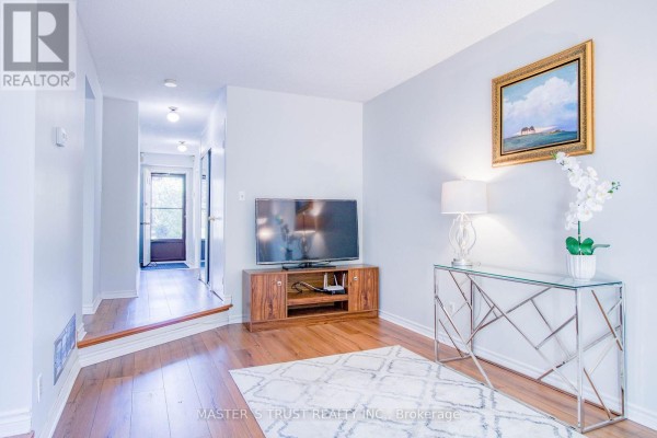 Bedroom 2 - 18 - 29 Fundy Bay Boulevard, Toronto, ON M1W3A2 Photo 5