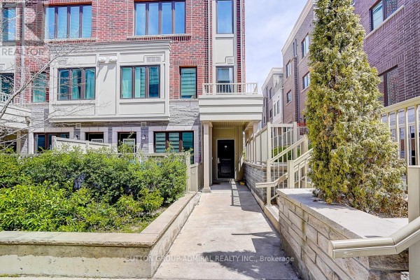 18 - 85 Eastwood Park Gardens, Toronto, ON, photo 3