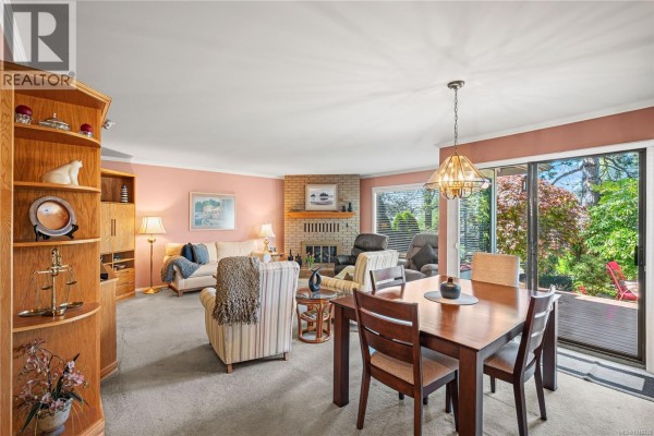 Ensuite - 18 1309 Mckenzie Ave, Saanich, BC V8P2M1 Photo 4