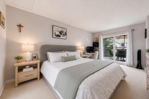 18 14855 100 Avenue, Surrey, BC V3R2W1 Photo 3