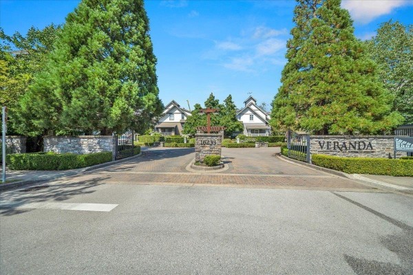 18 16233 83 Avenue, Surrey, BC V4N0Z3 Photo 2